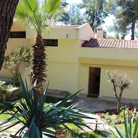 Sani Xara Holiday home *